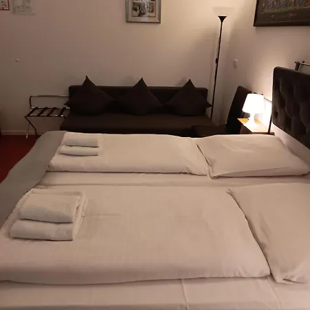 Hotel Amelie 3*