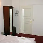 Amelie Hotel