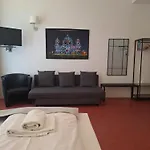 Hotel Amelie 3*