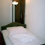 Amelie Hotel