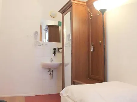 柏林艾米丽酒店